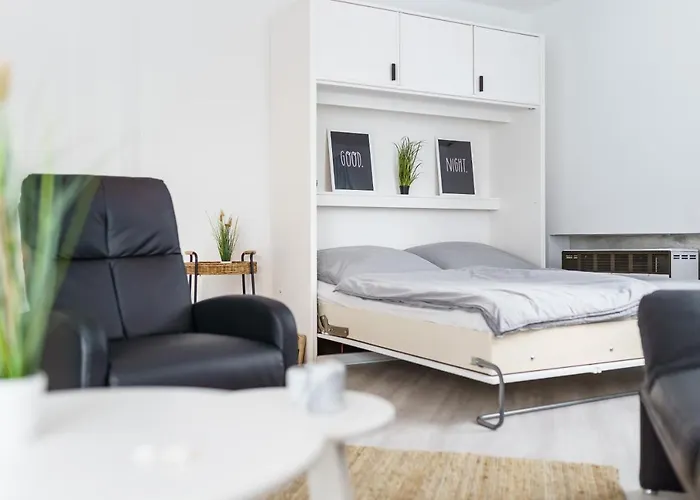 North East 샬베우츠